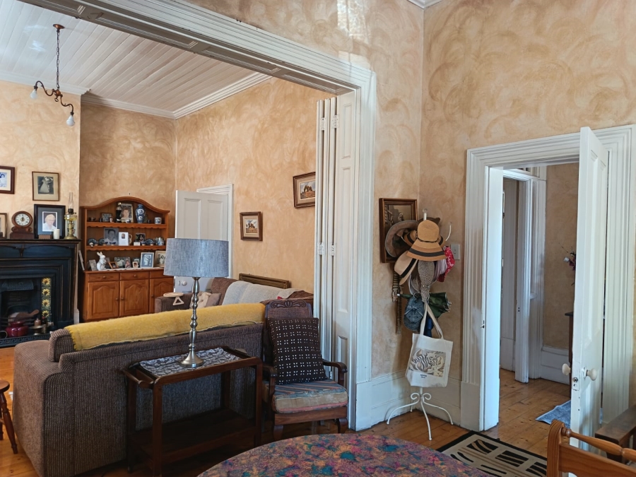 5 Bedroom Property for Sale in College Hill Eastern Cape